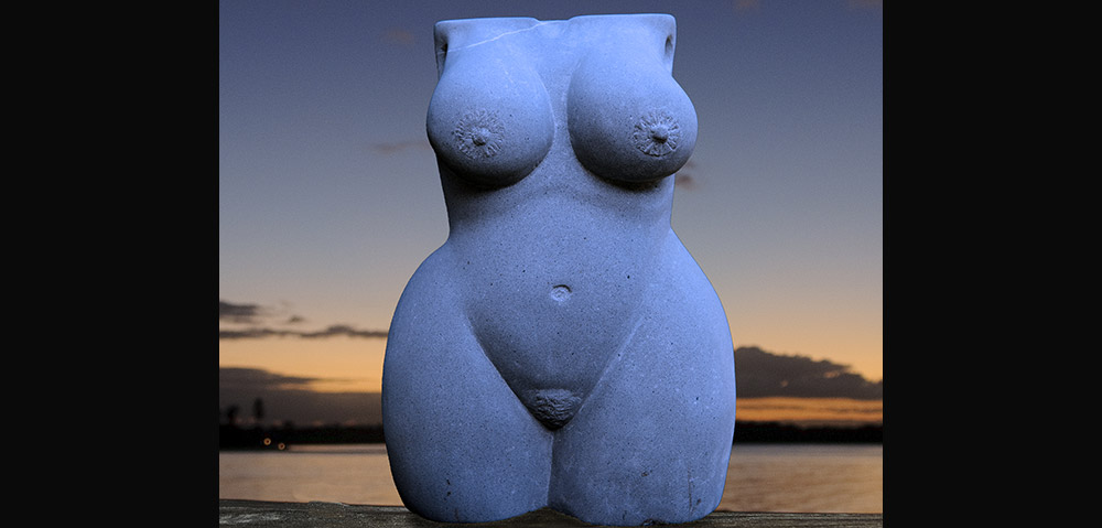 busto-blu_cr